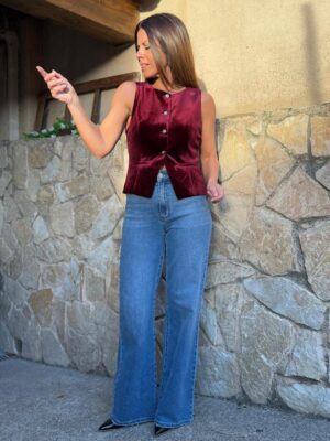 conjunto del chaleco maurice combinado con pantalon vaquero