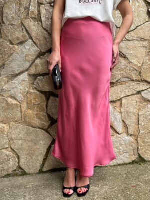 falda larga saten de color rosa