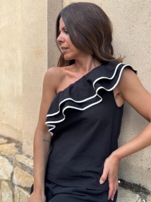 vista completa de la blusa sevilla color negro