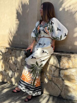 conjunto tropico compuesto por blusa y pantalon